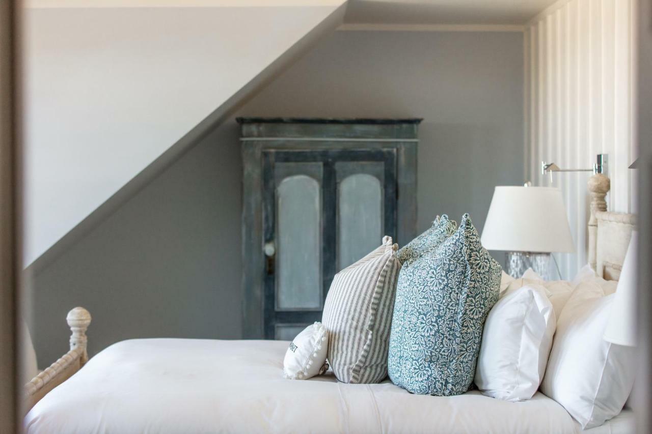 Bay View Bedroom - Queen Bed