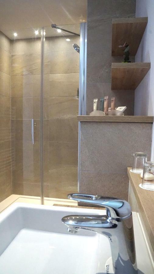 Chambres Communicantes