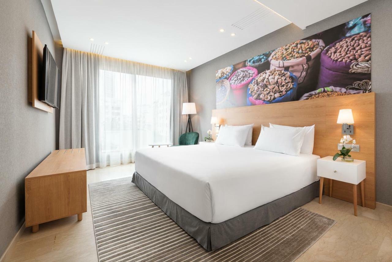 Deluxe Doppelzimmer (2 Erwachsene & 1 Kind)