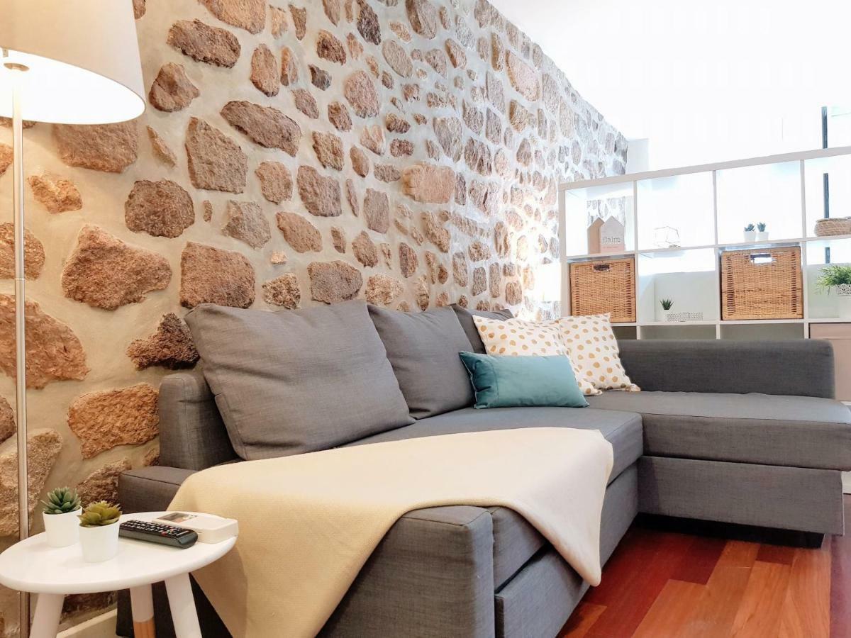 Estudio con balcón