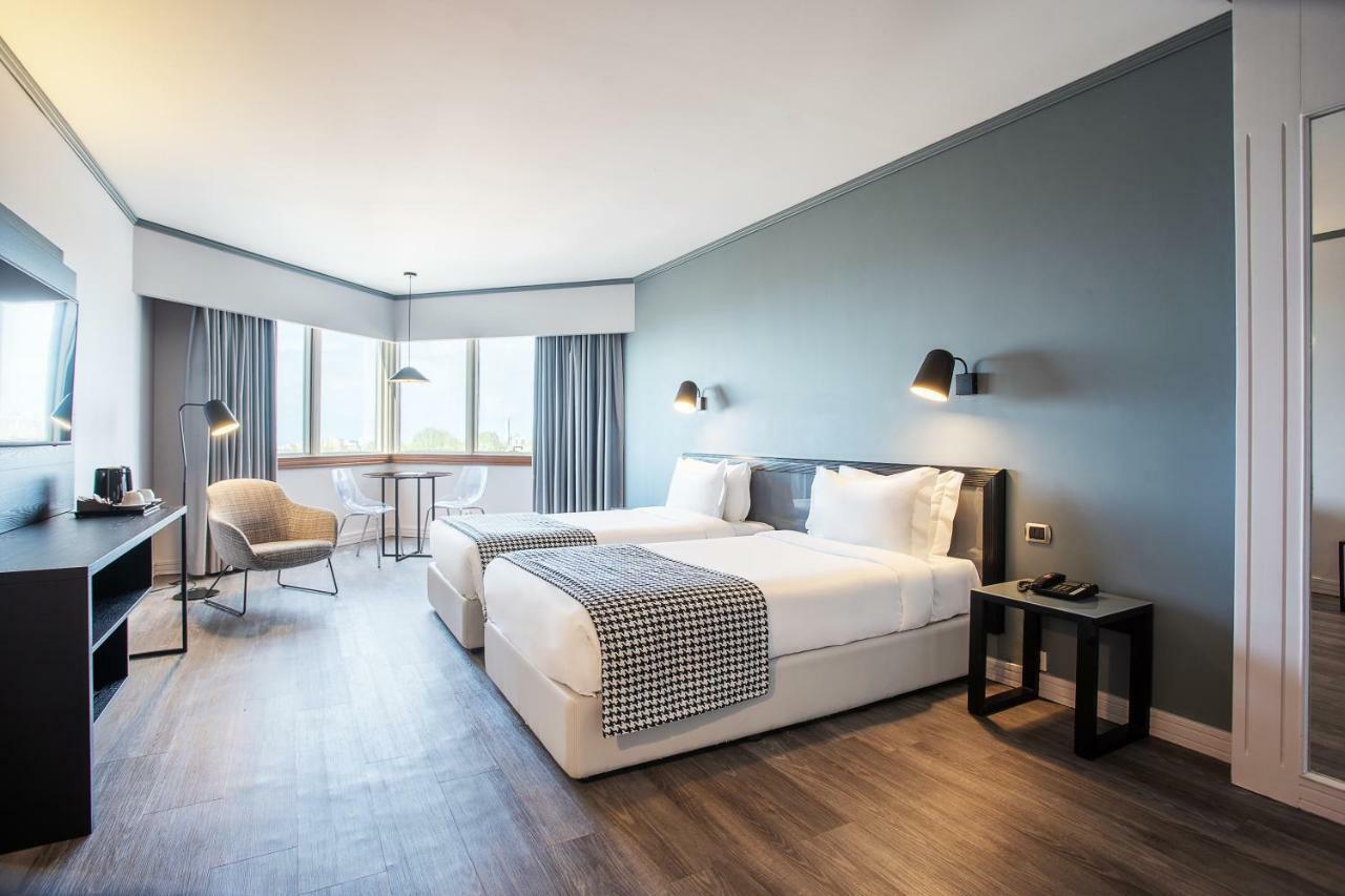 Quarto Comfort com 2 Camas de Solteiro