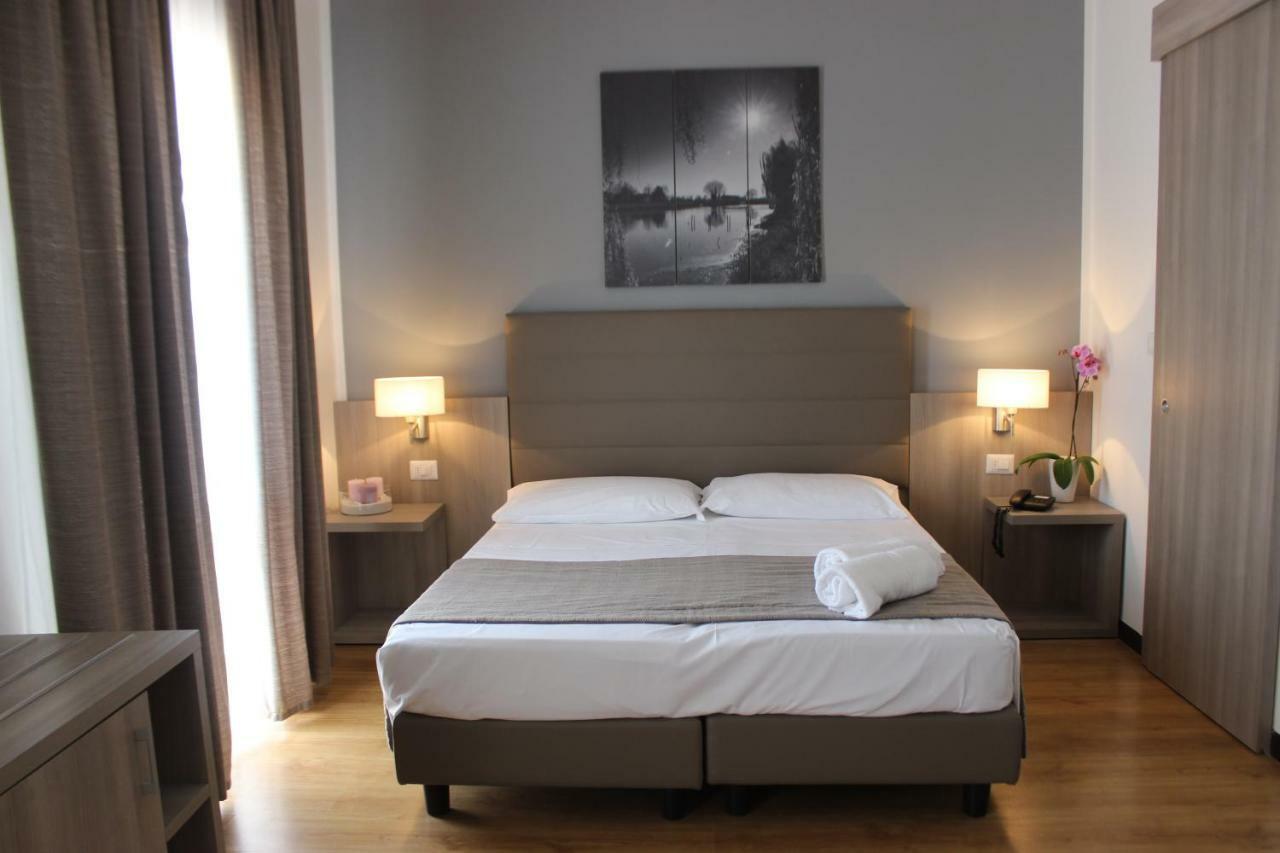 Deluxe Doppel-/Zweibettzimmer mit Meerblick