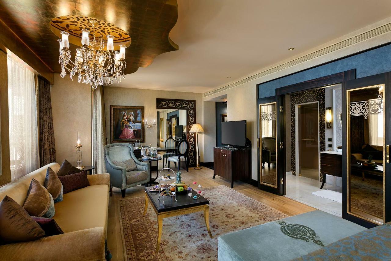 Chambre de Luxe avec Bain à Remous
