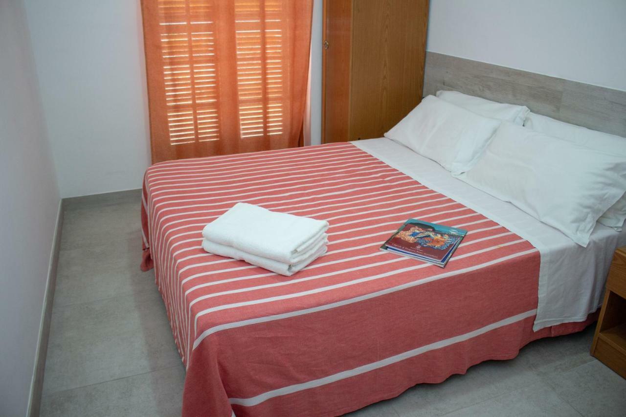 Camera Singola con Bagno Privato
