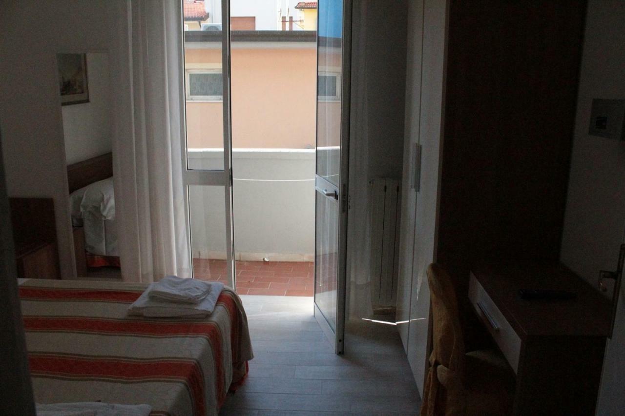 Economy Double Room,805330689:JPEG