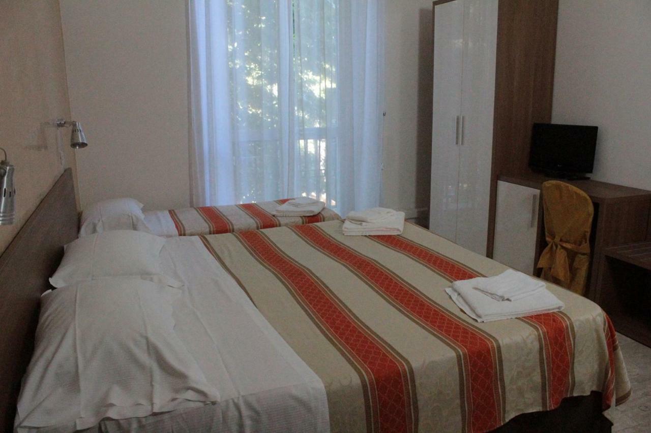 Triple Room,124700577:JPEG