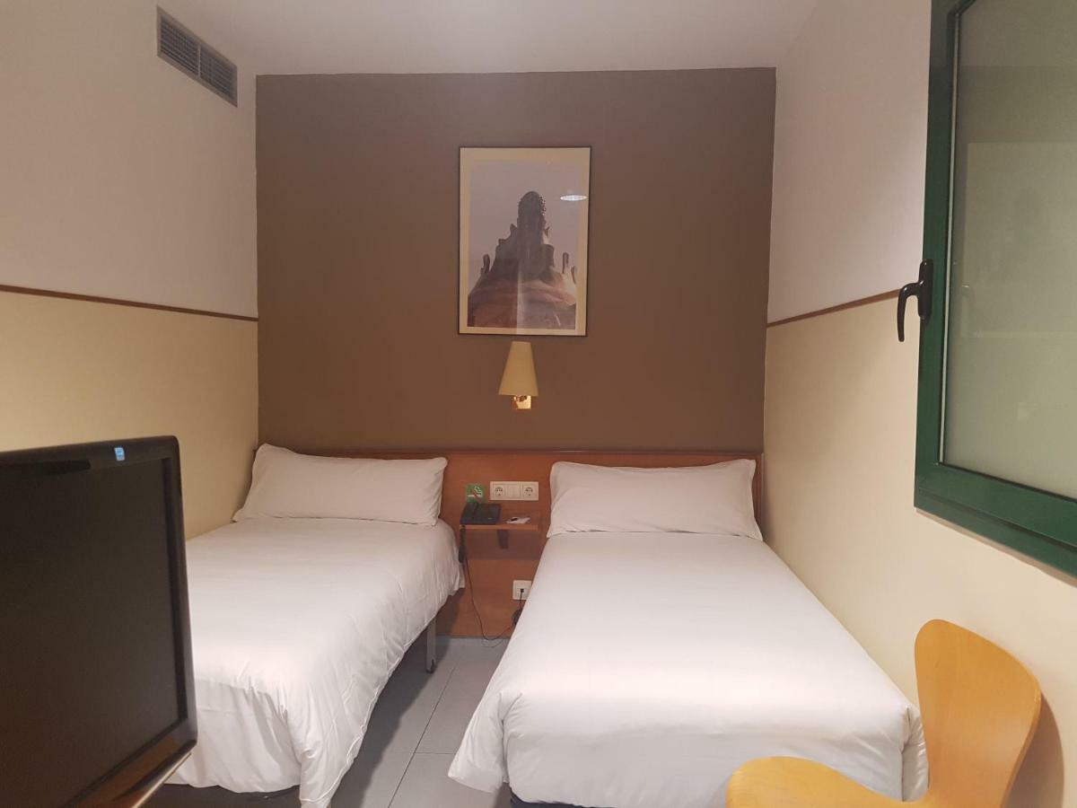 Economy Twin Room,1589143230:JPEG