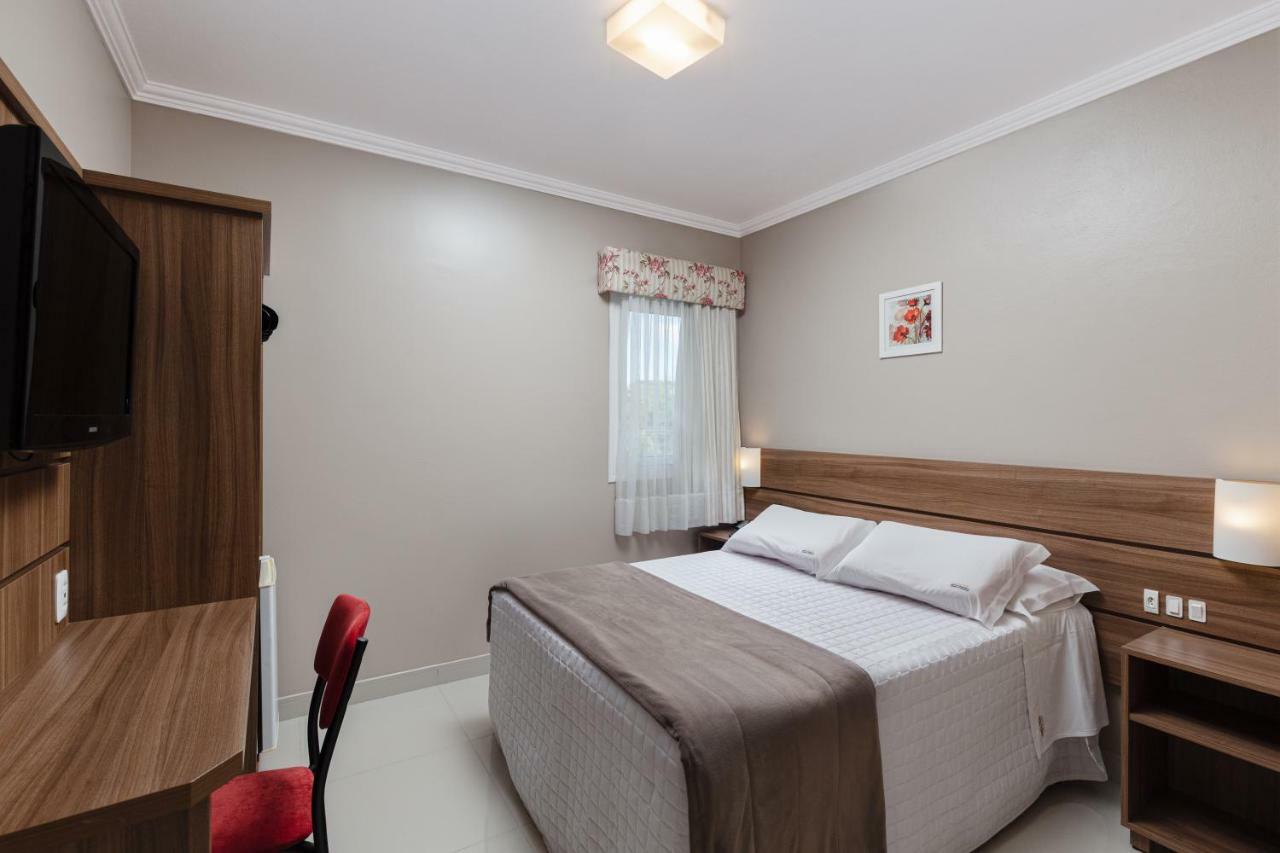 Quarto Duplo Econômico