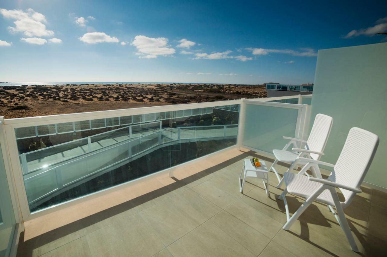 Double Room with Sea View,811777671:JPEG