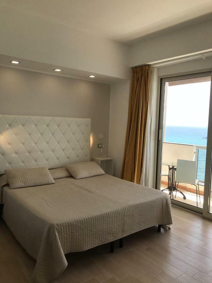 Monolocale con Vista Mare