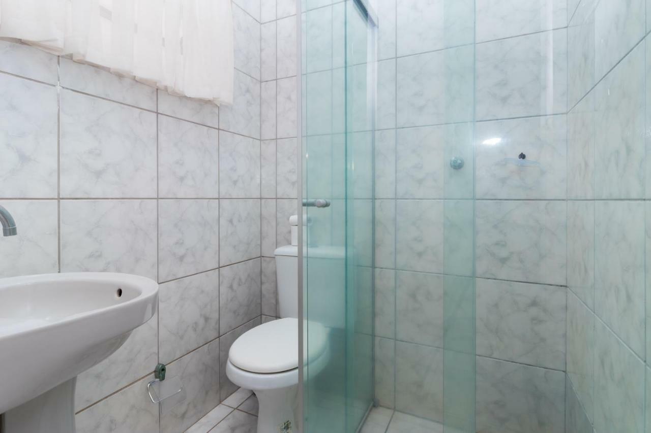 Quarto Econômico com Cama de Casal ou 2 de Solteiro sem Frigobar