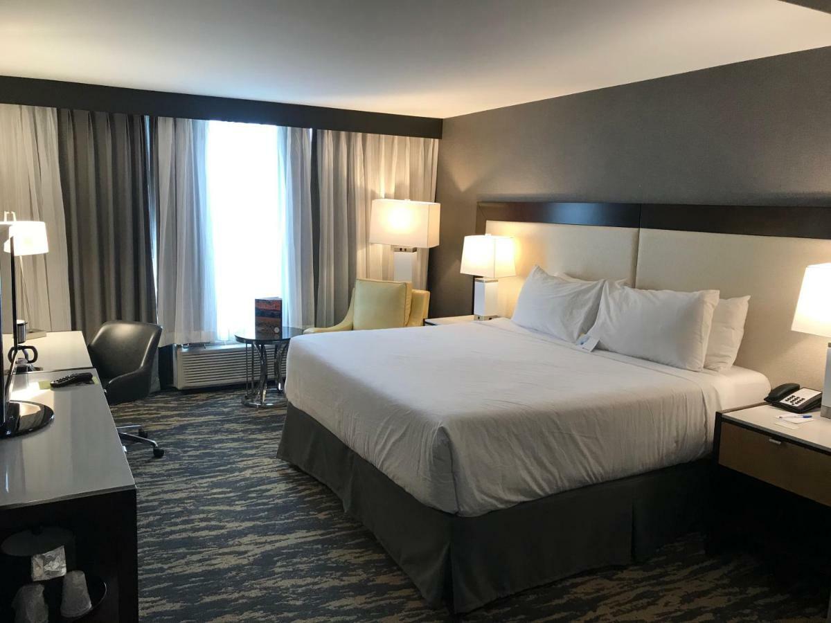 King Room - Mobility Access/Non-Smoking