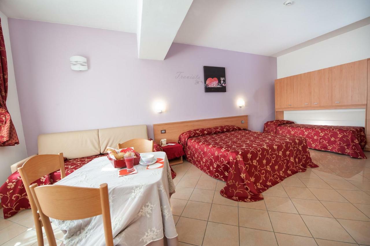 Camera Quadrupla con Bagno Privato