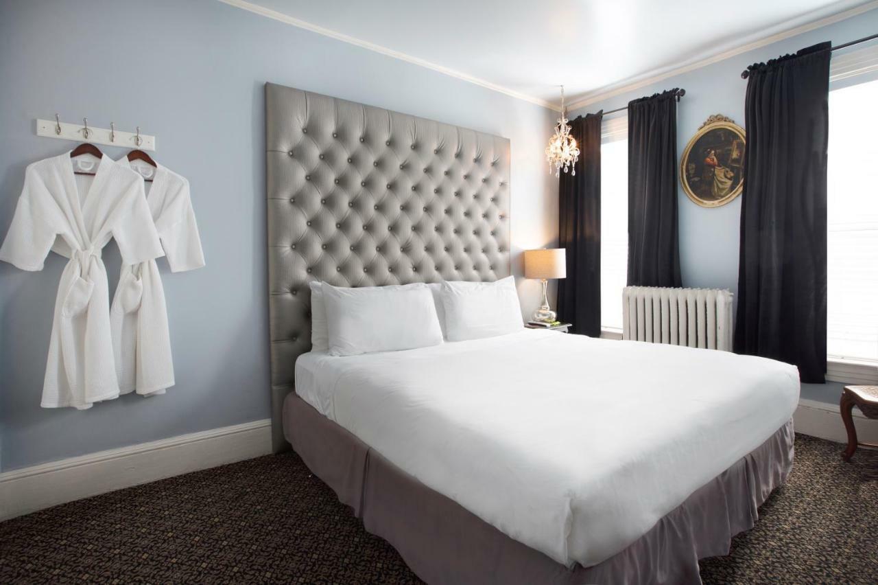 King Room with Shared Bathroom