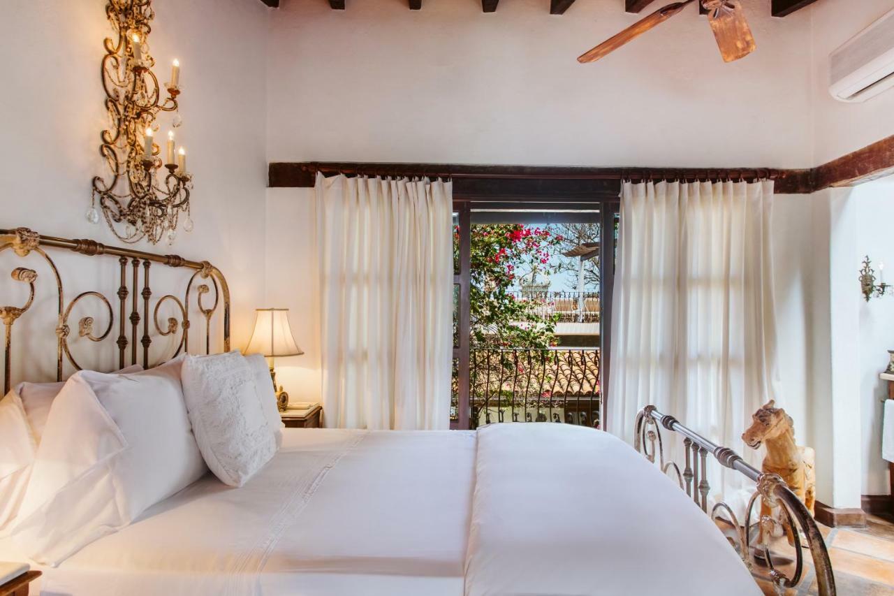 Junior Suite Crown View