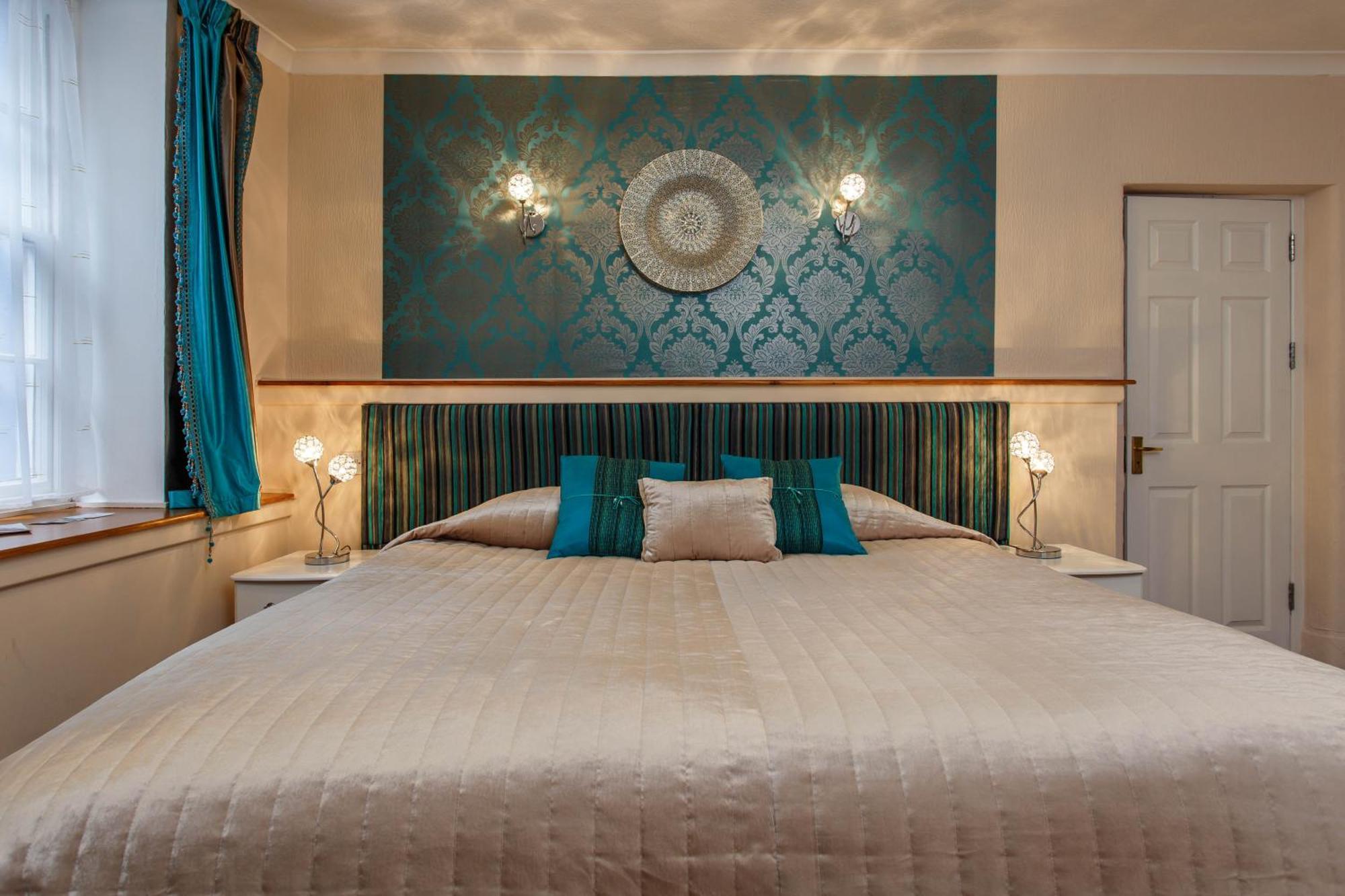 Deluxe Zimmer mit Super-Kingsize-Bett