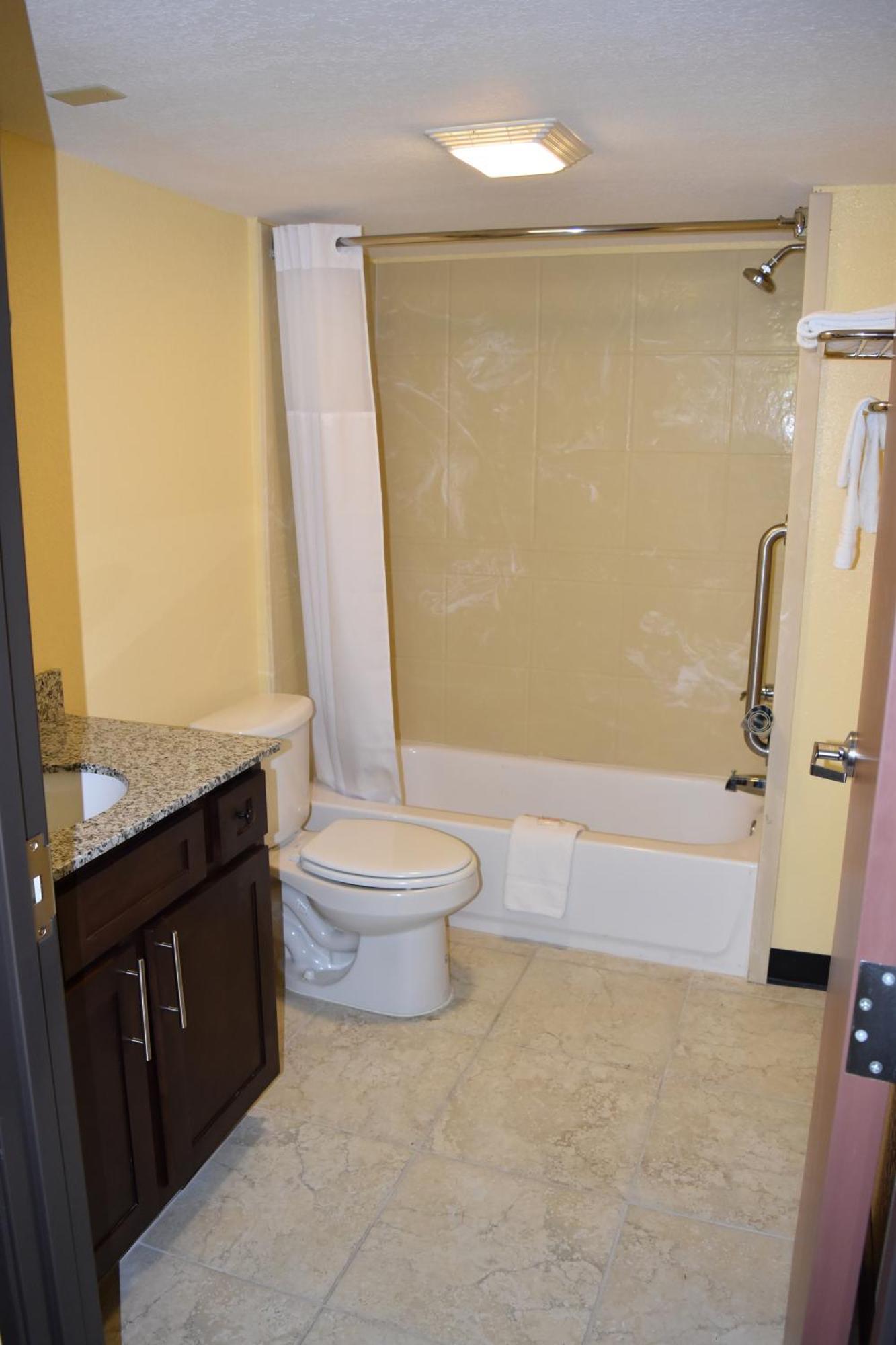 Quarto Queen com 2 Camas Queen-Size - Não Fumantes