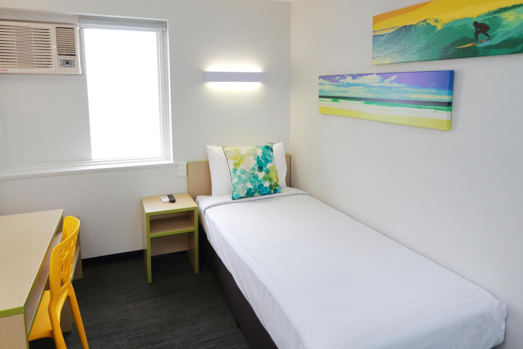 Economy Single Room with Shared Bathroom