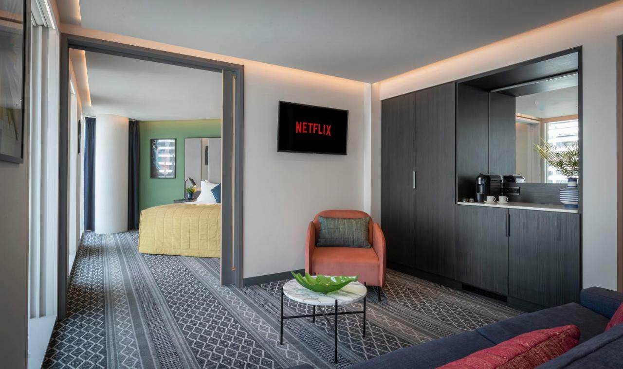 Superior Suite,1007982358:JPEG
