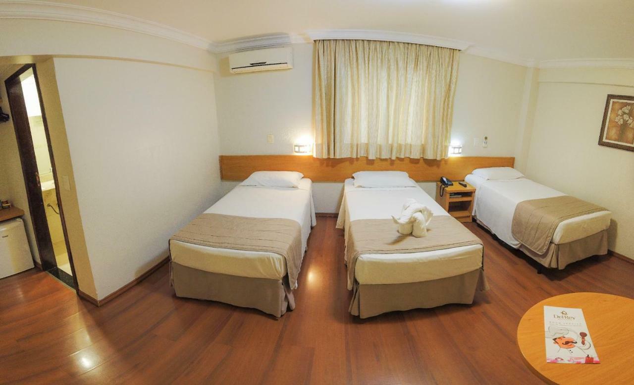 Triple Room Three Single Beds,692879142:JPEG