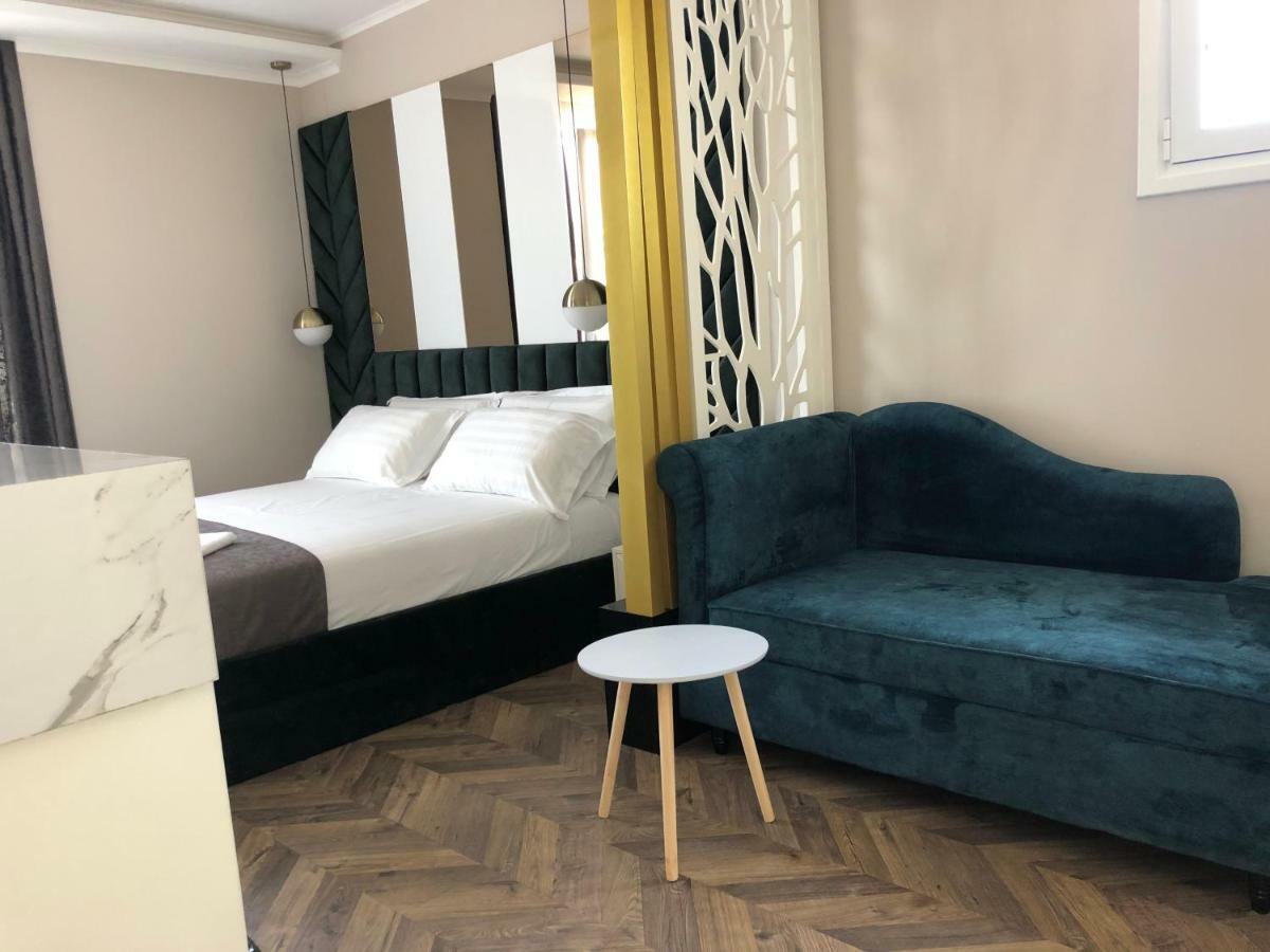 Suite met Kingsize Bed en Uitzicht op Zee