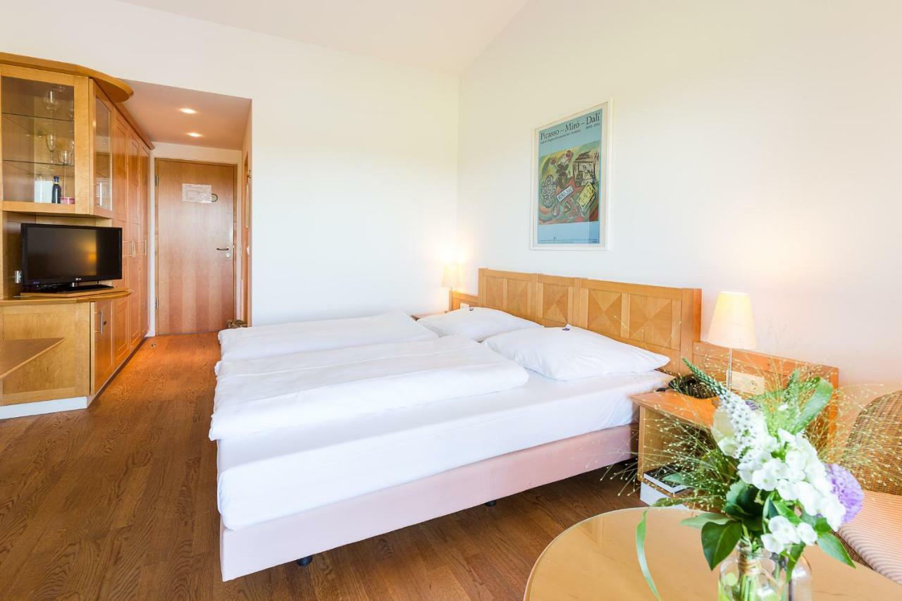 Double Room,831614597:JPEG