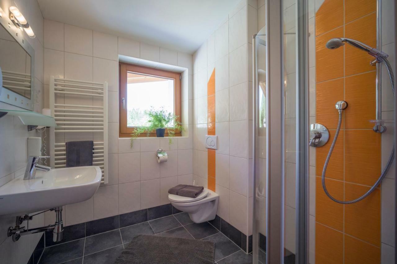 Doppelzimmer mit Dusche
