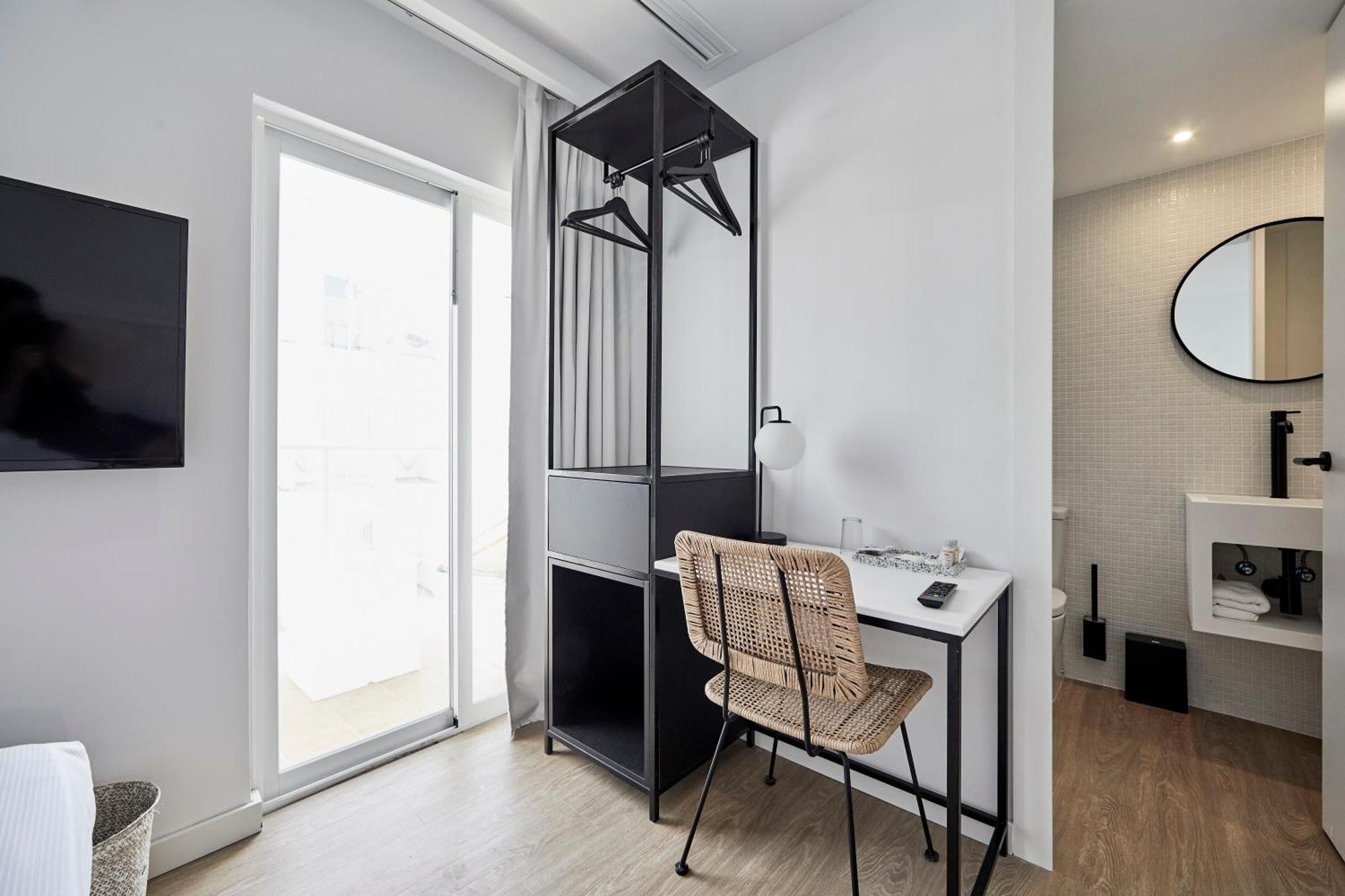 Einzelzimmer mit Balkon