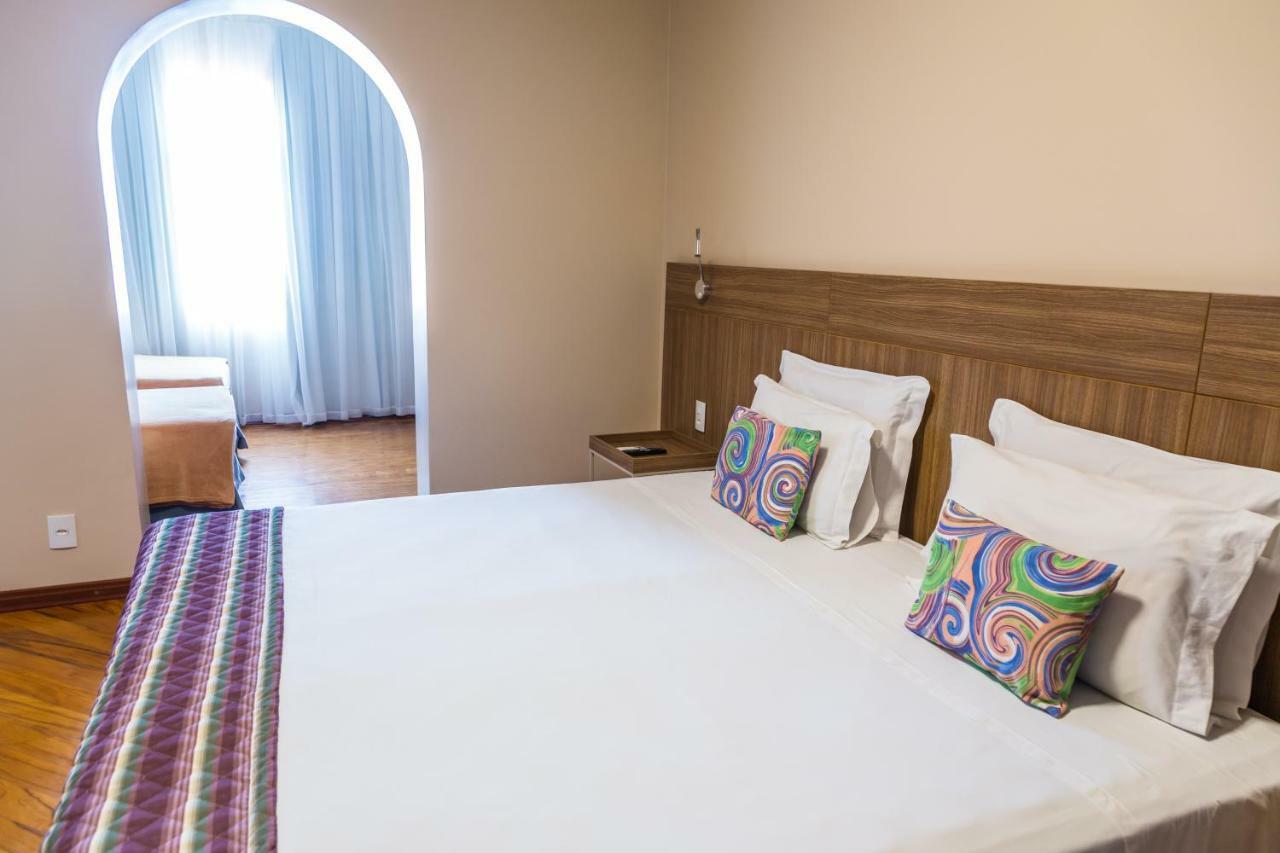 Quarto Quádruplo de Luxo