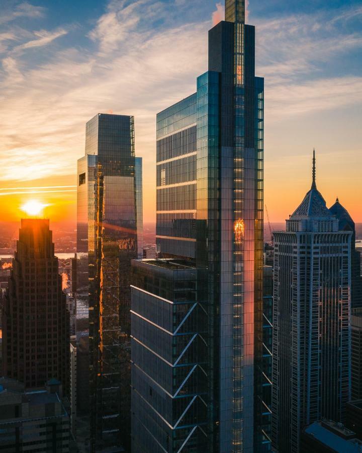 Camera King Premier Cityscape