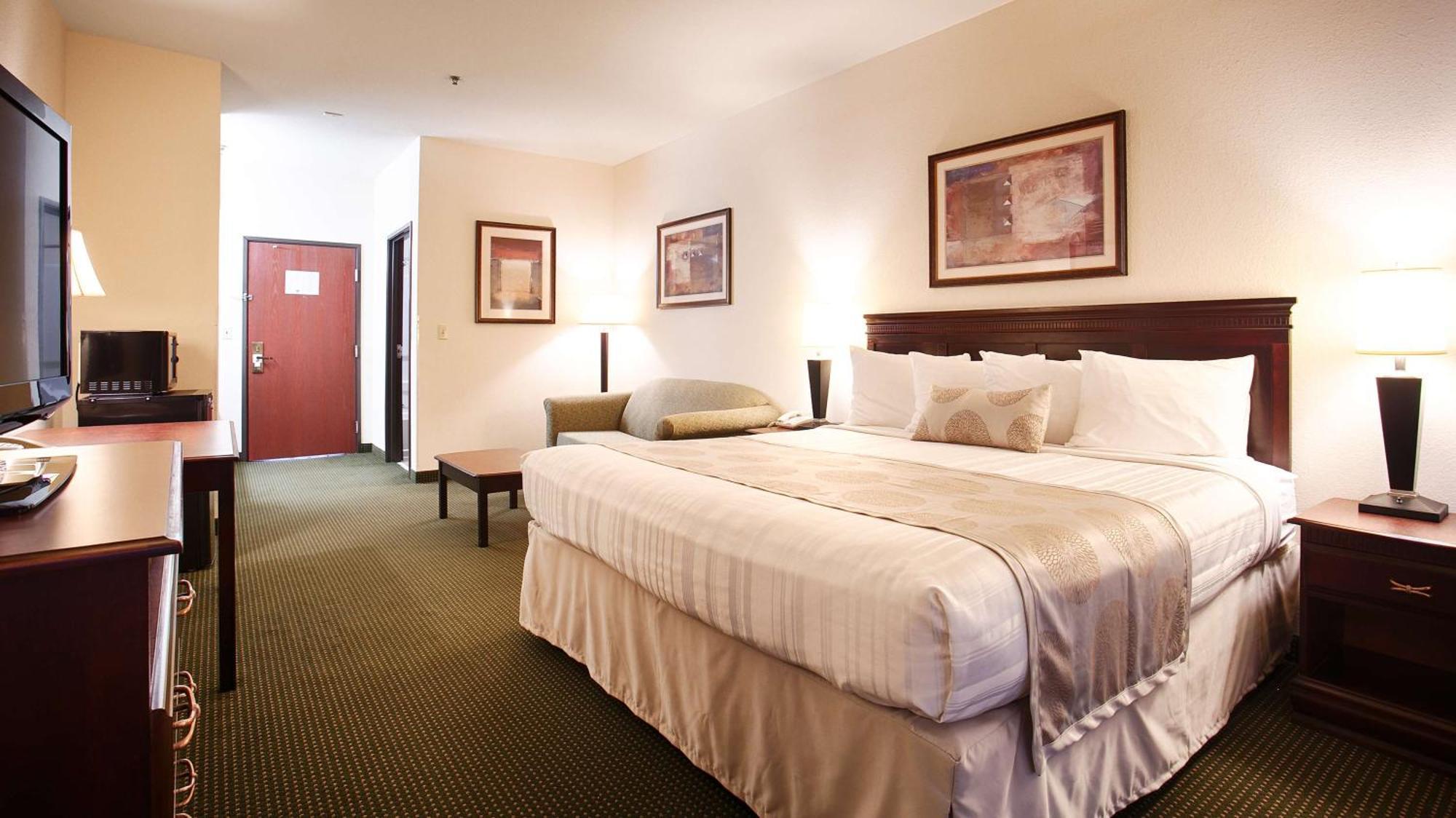King Room with Sofa Bed - Non-Smoking