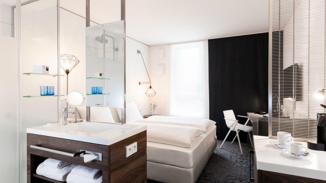 Comfort Zimmer mit Blick auf den Innenhof