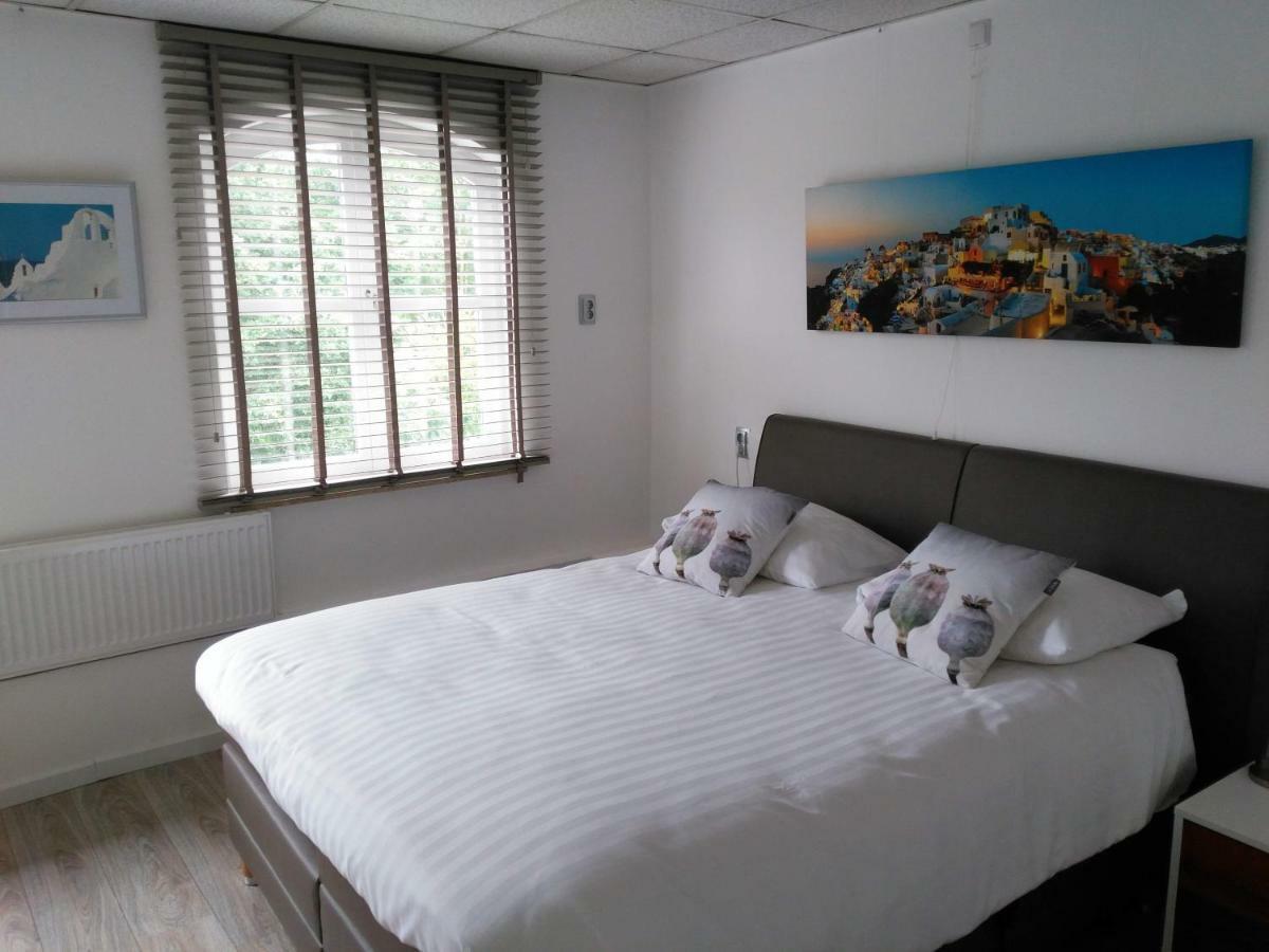 Family Room,845954543:JPEG