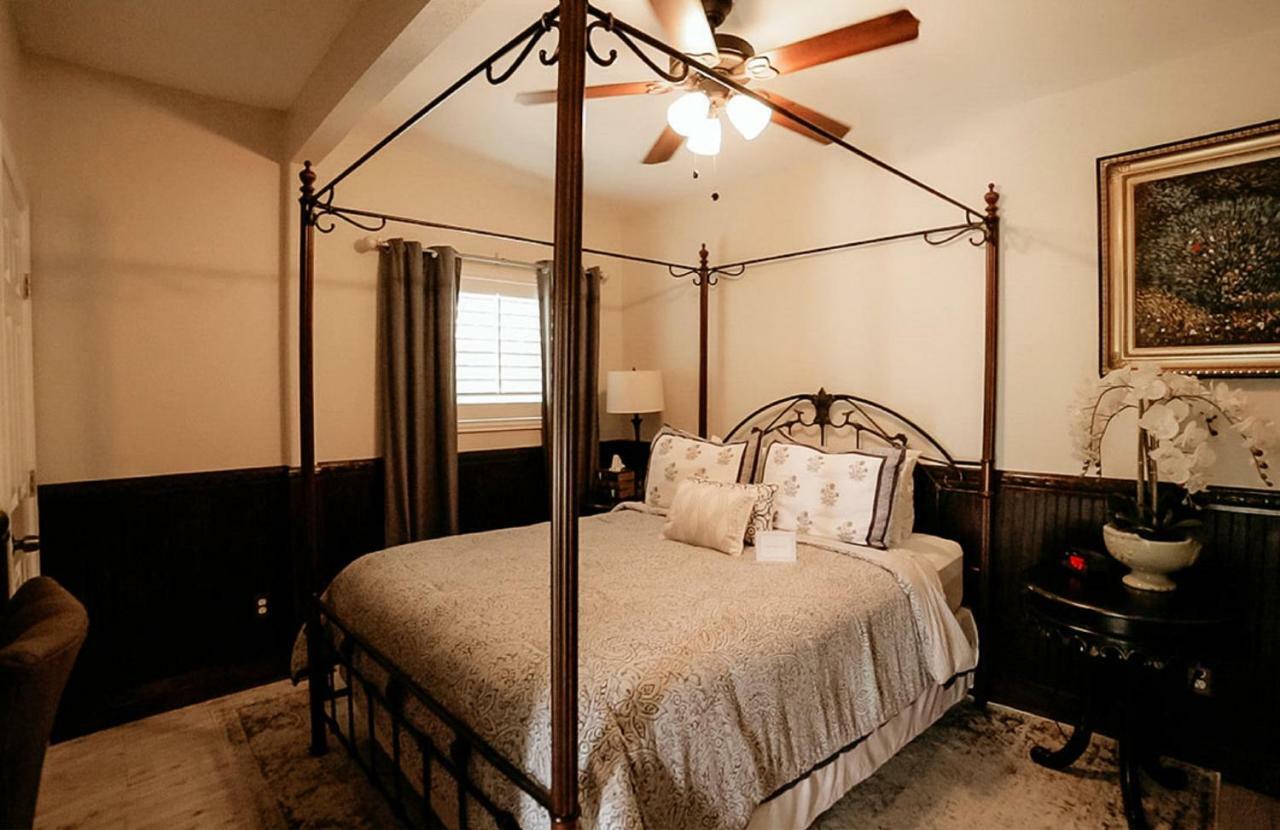 Economy Triple Room