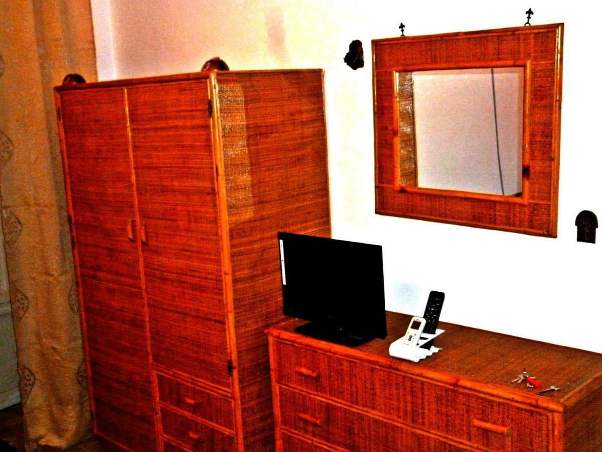 Chambre Triple avec Salle de Bains Commune