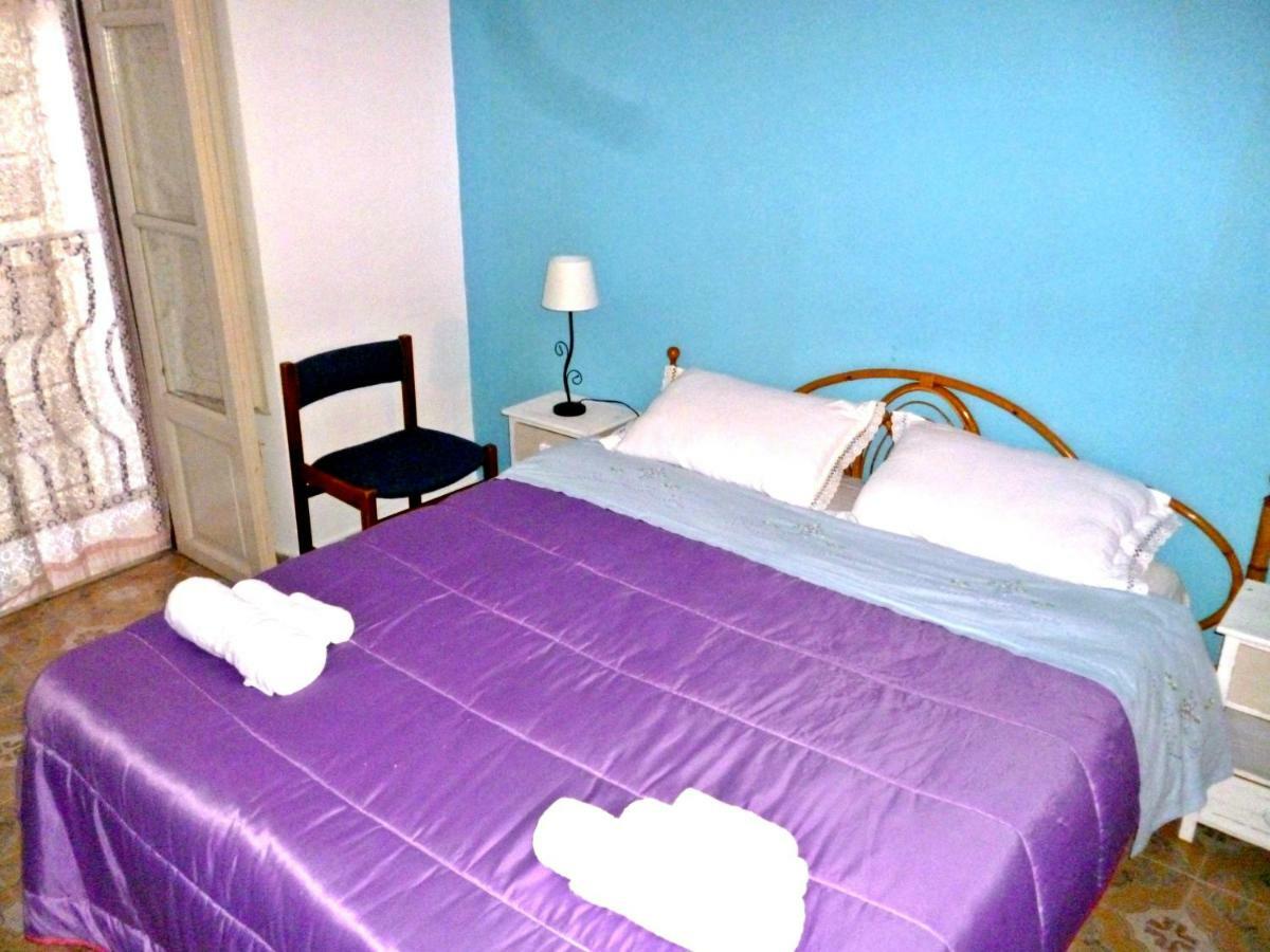 Chambre Triple Basique avec Salle de Bains Commune
