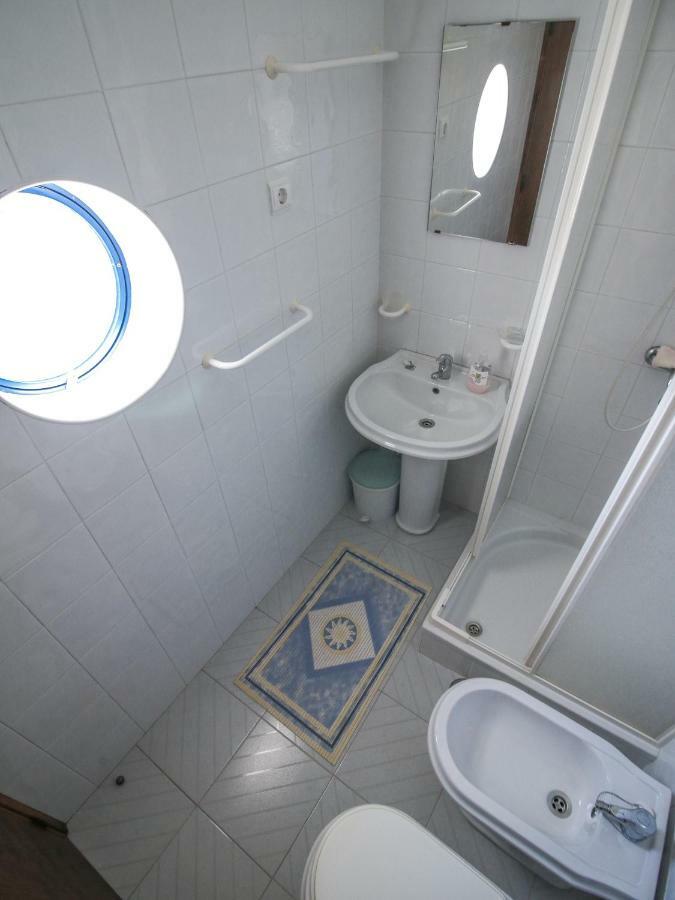 Quarto Duplo