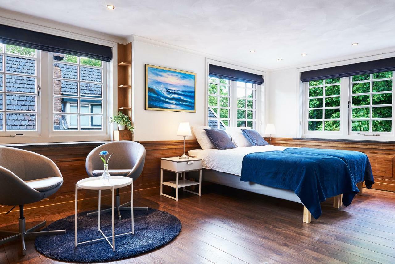 Family Room with Private Bathroom,851875223:JPEG