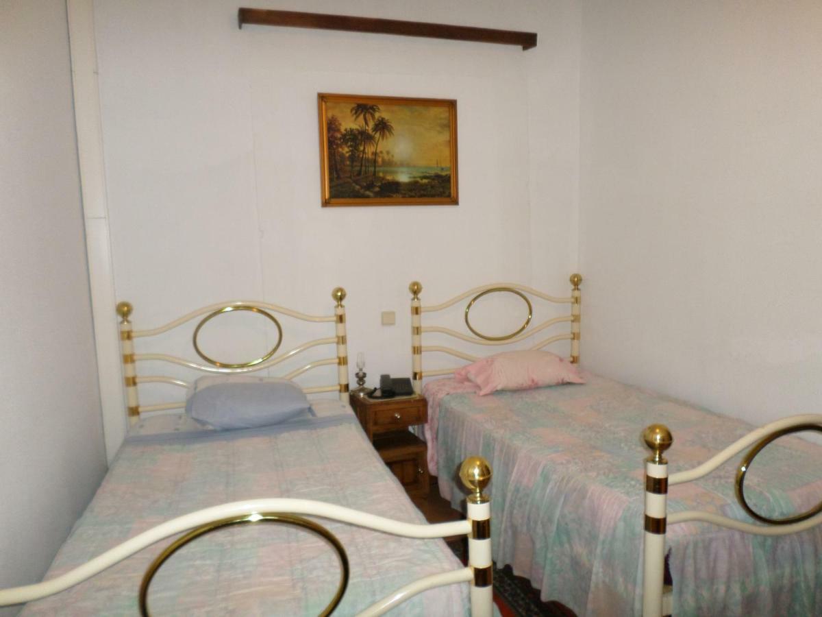 Quarto Duplo ou Twin com Casa de Banho Privativa