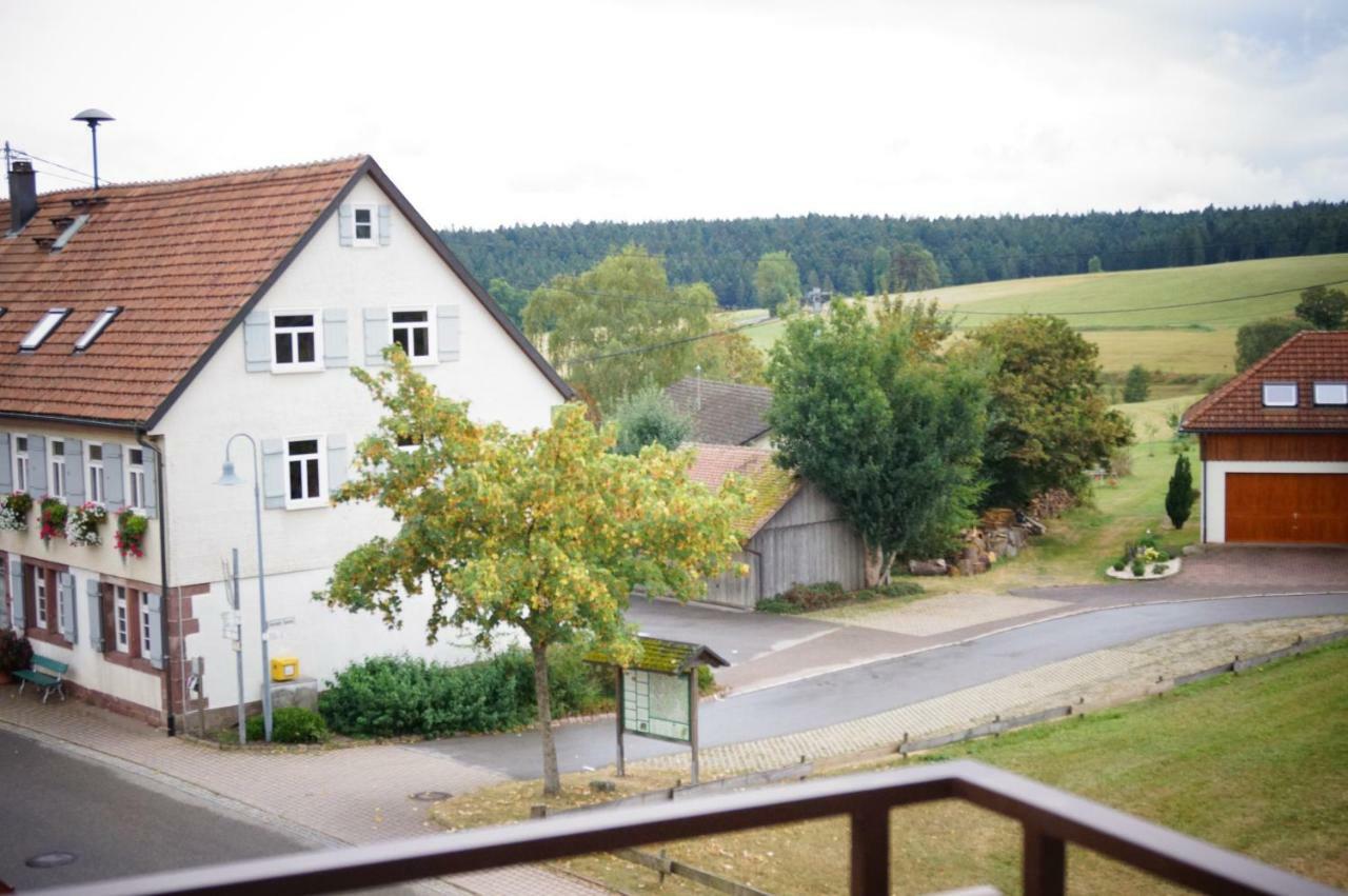 Einzelzimmer mit Gemeinschaftsbad
