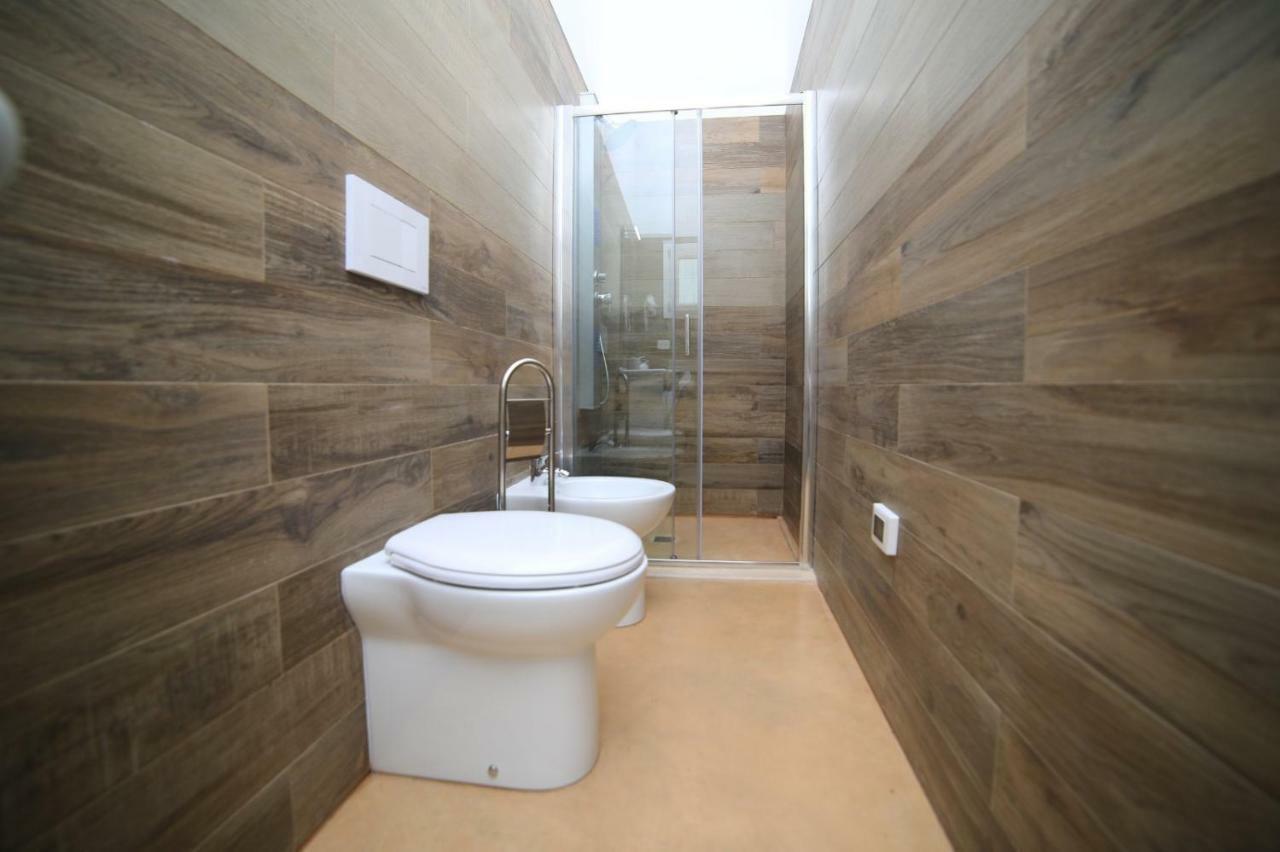 Double Room with Patio,886160518:JPEG