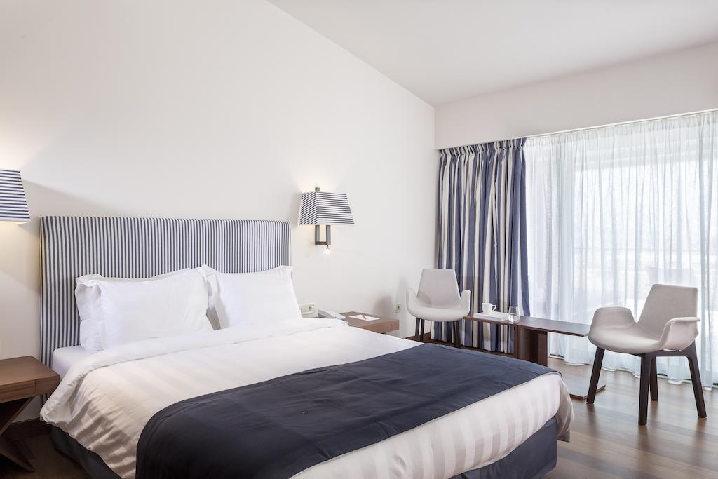 Doppelzimmer mit Gartenblick