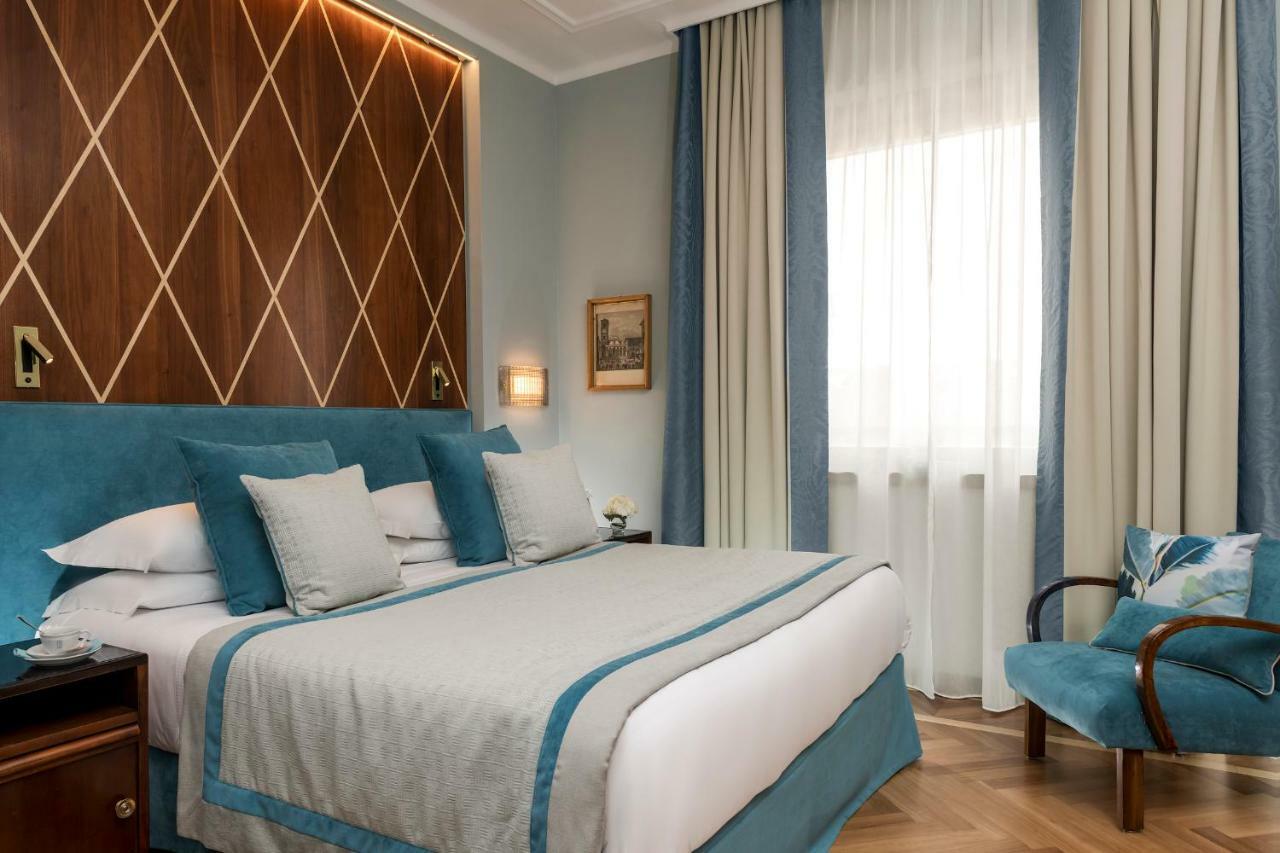 Quarto Premium com Cama de Casal ou 2 de Solteiro