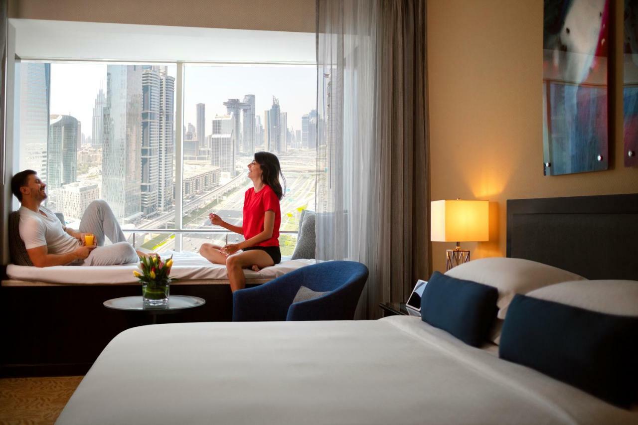 Camera con Panca a Finestra, Vista e Letto King-Size
