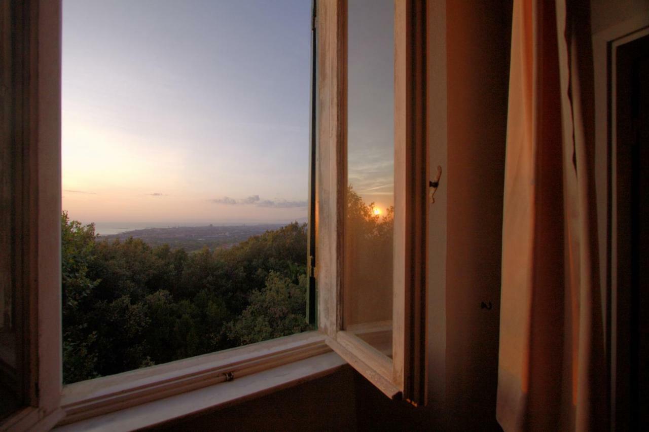 Camera Matrimoniale/Doppia con Letti Singoli con Vista Mare e Bagno Privato Esterno