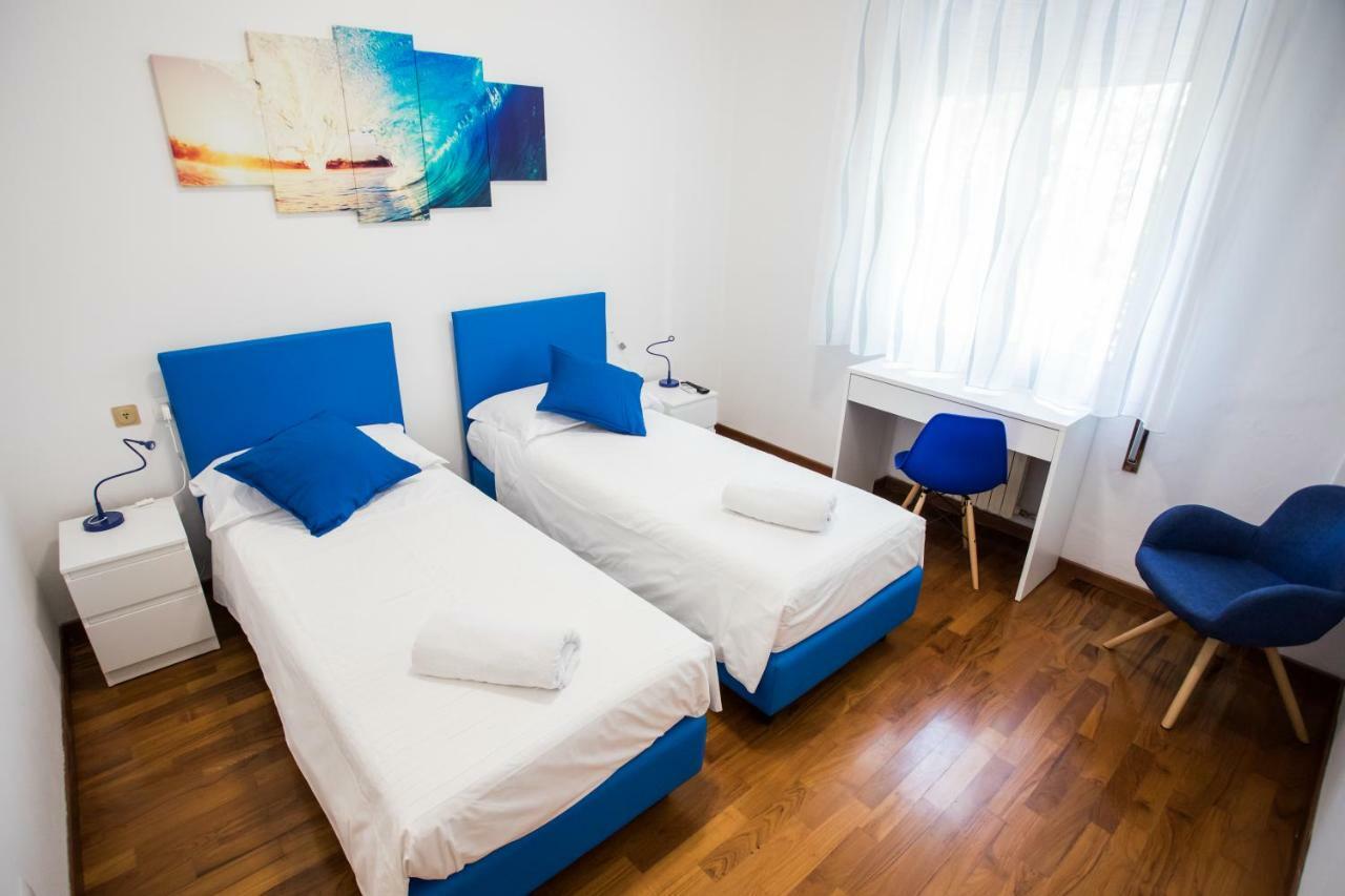 Chambre Double ou Lits Jumeaux avec Salle de Bains Privative