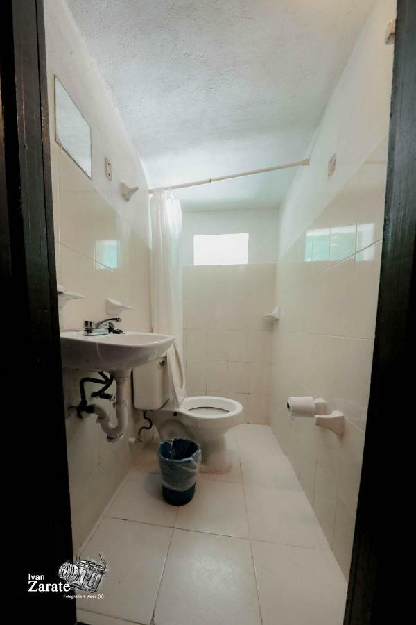 Vierpersoonskamer met Badkamer