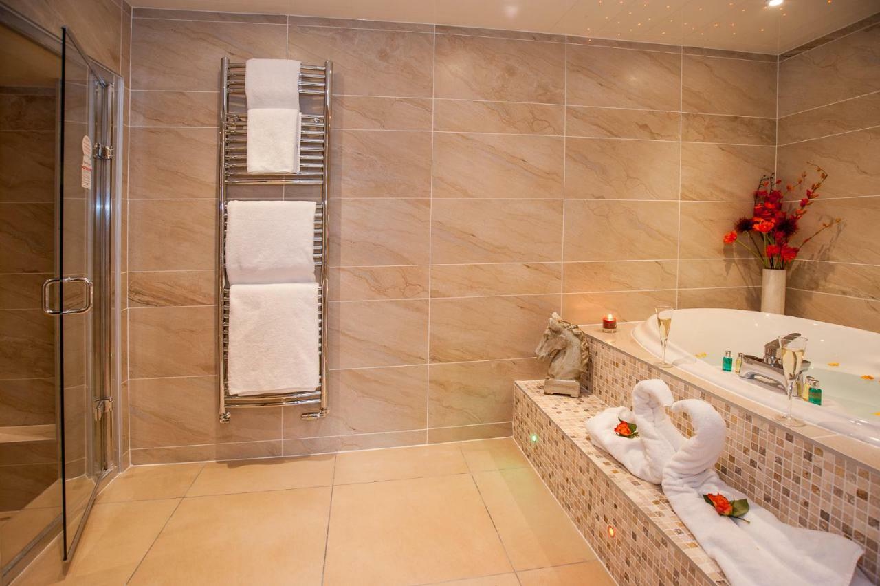 Suite Doble de lujo Te Amo con bañera de hidromasaje - 1 cama extragrande