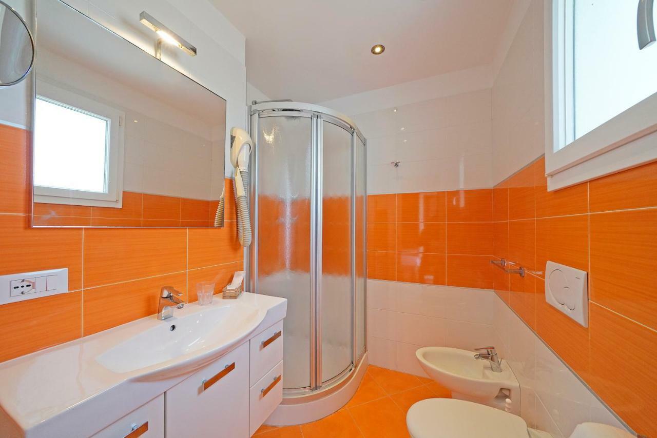 Camera Familiare (2 Adulti + 2 Bambini)