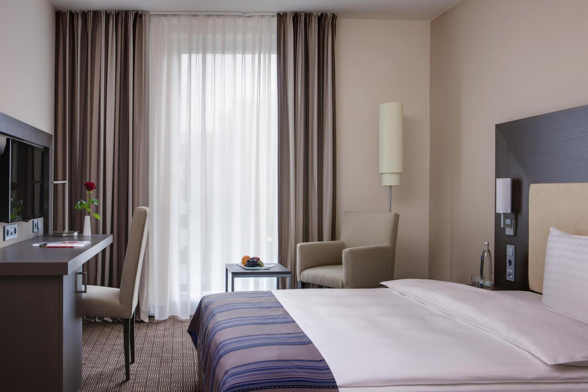 Business Double or Twin Room,253173013:JPEG